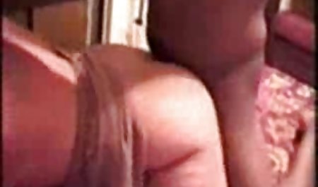 Super seksi remaja rambut coklat anak tiri memiliki waktu mobile porn jepang yang sulit dalam basah