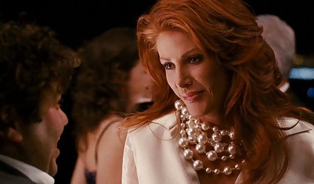 Kecantikan anjing yang indah permainan xxx jepang di menganga ass