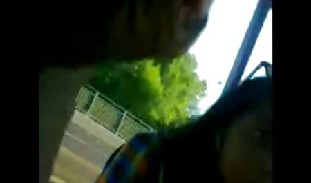 Lara Brookes menggunakan video sex jepang ayah vibrator pada vagina