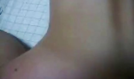 Dia video sex bokep japan menelepon temannya untuk cepat