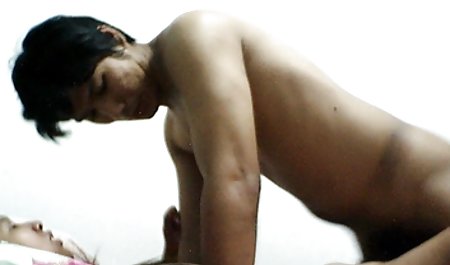 Teman-teman remaja bercinta di perjalanan video sex tante jepang mereka